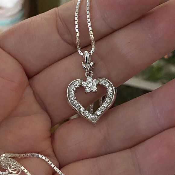 Sterling Silver CZ Heart Necklace Box Chain - Picture 7 of 7